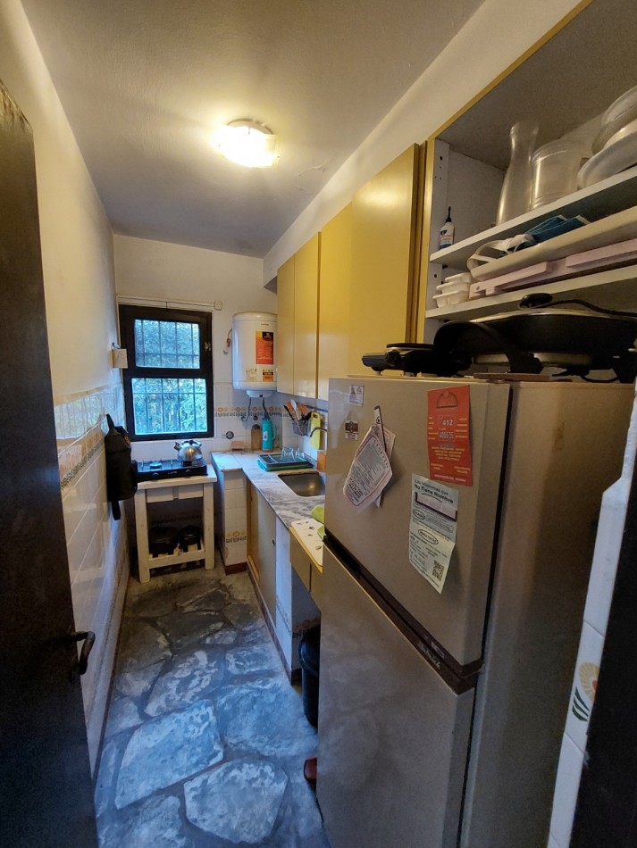DUPLEX  2 Amb. 2 Baños  Jardin Parrilla Cochera Fija Cubierta