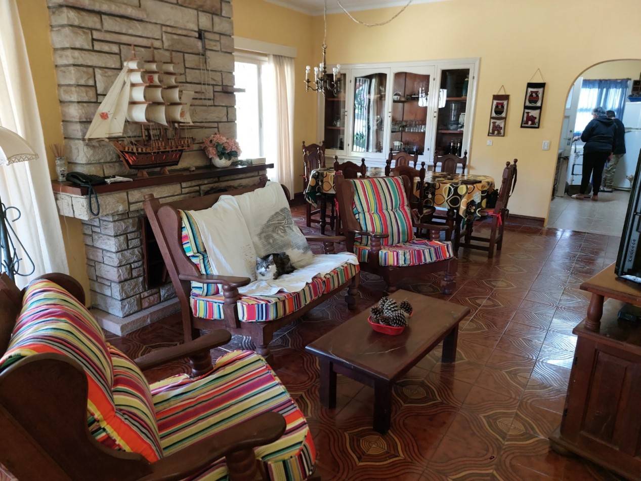 CASA 2 DORMITORIOS