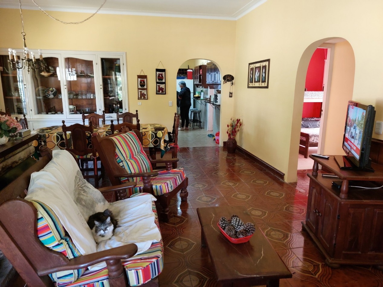 CASA 2 DORMITORIOS