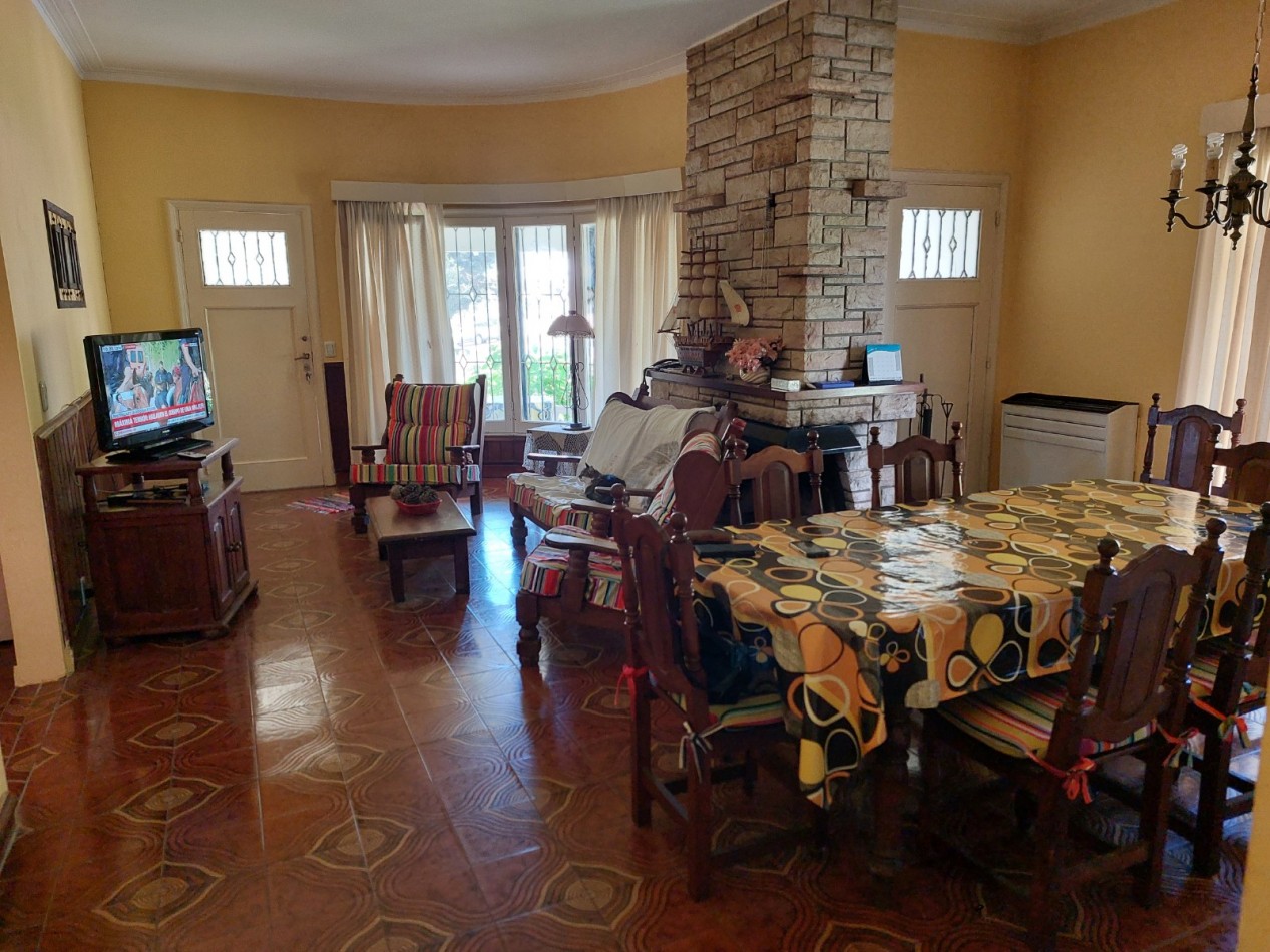 CASA 2 DORMITORIOS