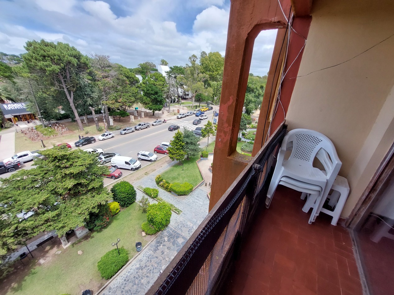 Oportunidad  3 amb. centrico  Balcon sobre la Av. Bunge -