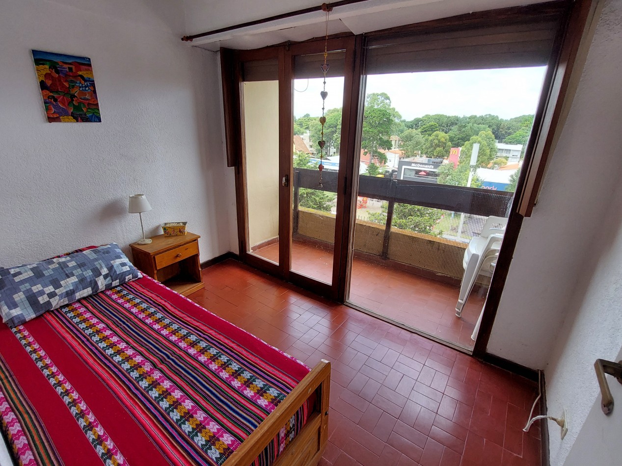 Oportunidad  3 amb. centrico  Balcon sobre la Av. Bunge -